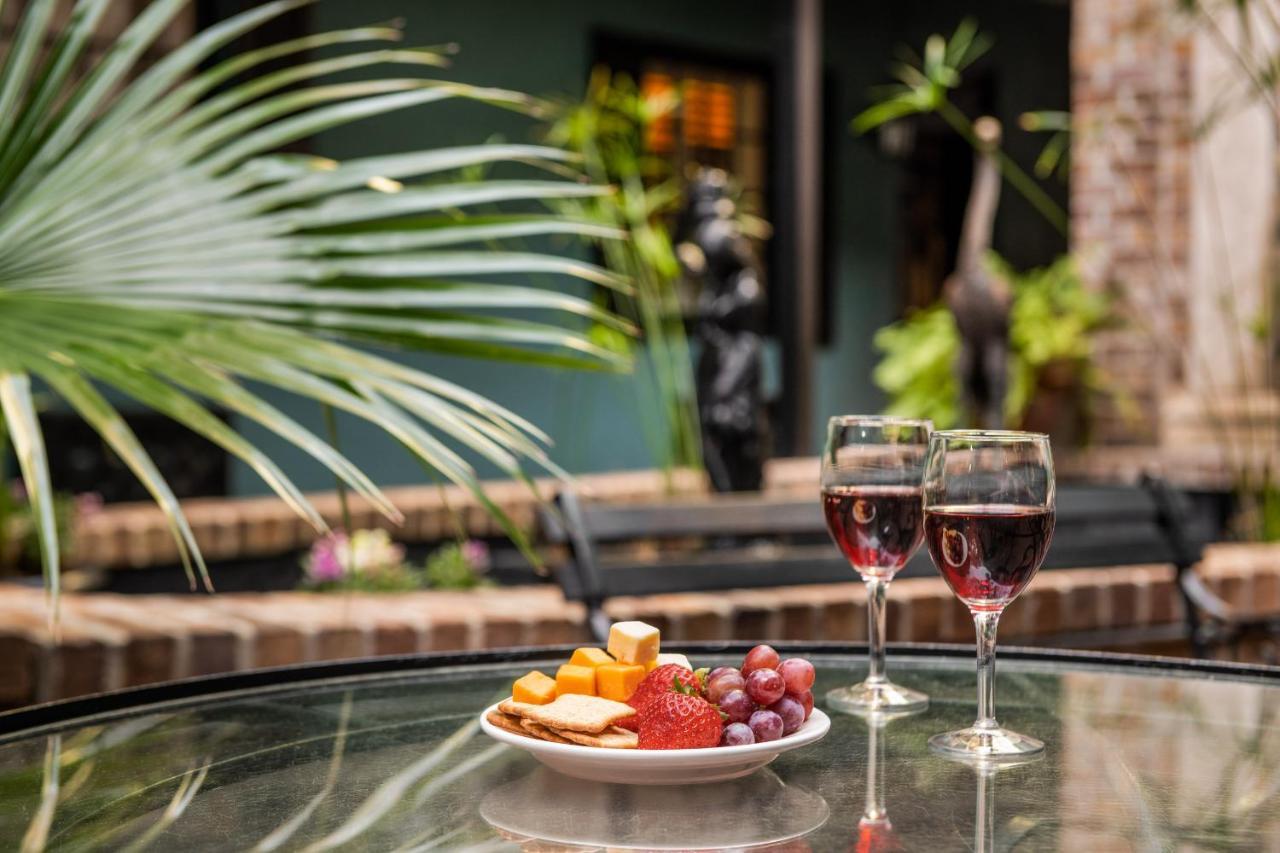 Deluxe King Exterior View,1758586242:JPEG