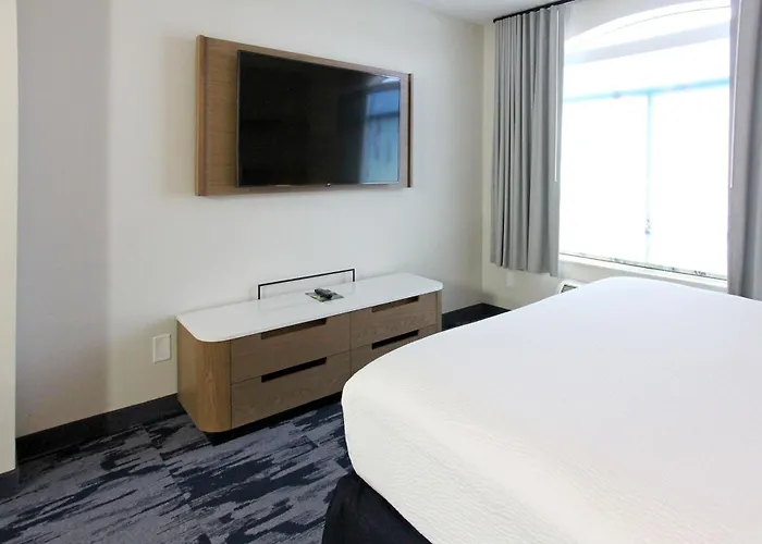 Fairfield Inn & Suites By Marriott Charleston Airport/Convention Center
