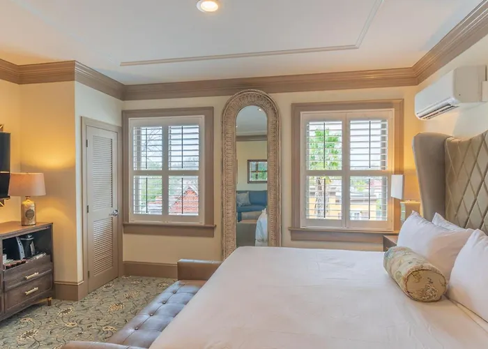 Andrew Pinckney Inn